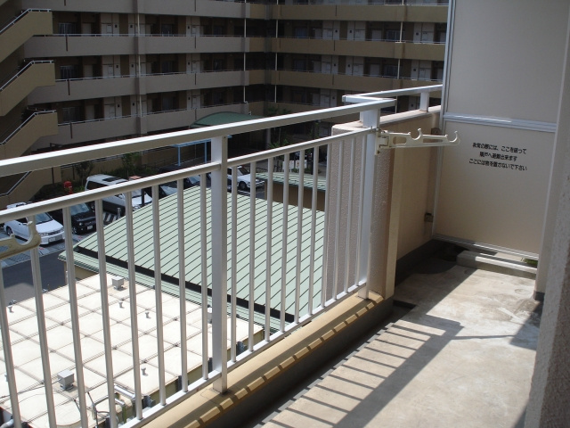 バルコニー ベランダ テラスの違いって それぞれのメリットとデメリット 長野市の賃貸アパート マンション 不動産のことなら株式会社正木屋